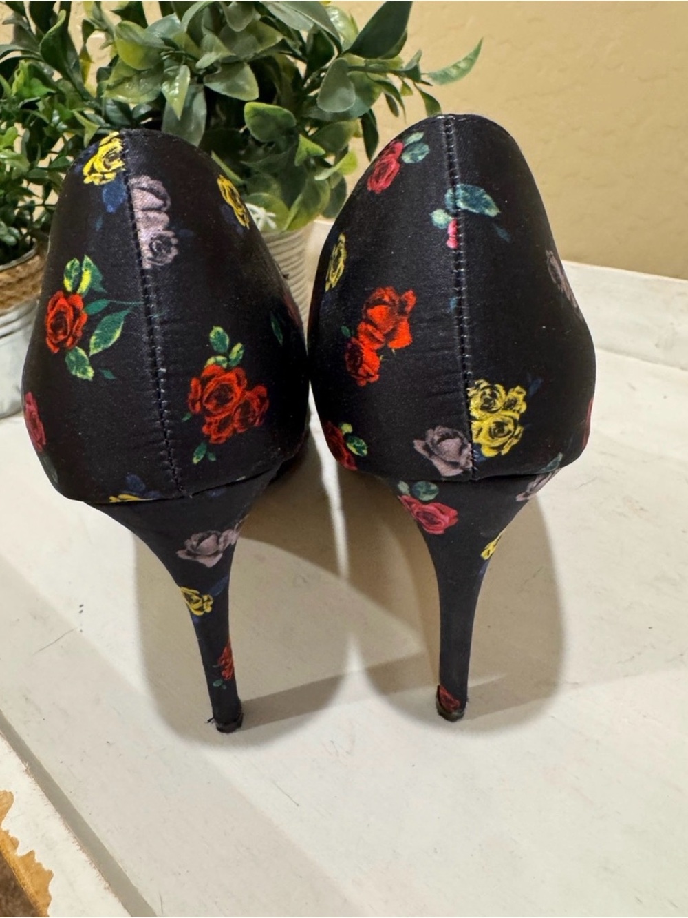 Betsy Johnson Floral Bow Pointed-Toe High Heels - Black Multi - Picture 4 of 7